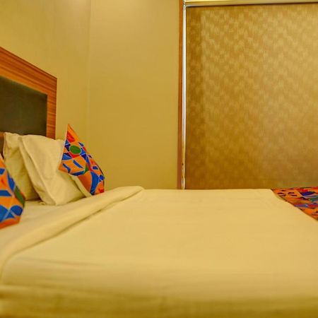 Fabhotel Illam Hospitality Chennai Exterior photo